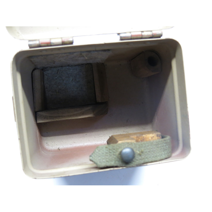 Boite pour lunette MG 34 /42   ref 357