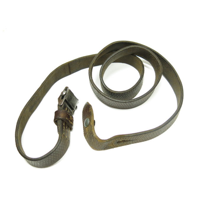 Belle bretelle cuir originale MP 38 ou MP40  ref  489    box 232