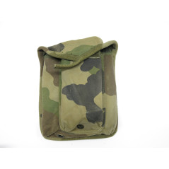 Porte chargeur camo avec 3 chargeur FAMAS   ref 369      Catégorie B          box  259