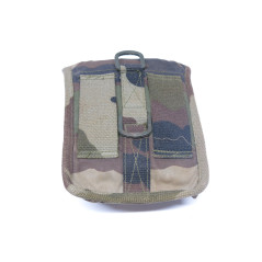 Porte chargeur camo avec 3 chargeur FAMAS   ref 369      Catégorie B          box  259