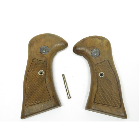 Plaquettes de crosse Bois revolver Llama ref 36          box 217