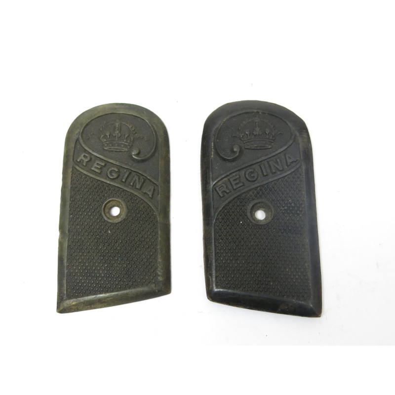 Paire de plaquettes pistolet REGINA   ref 47