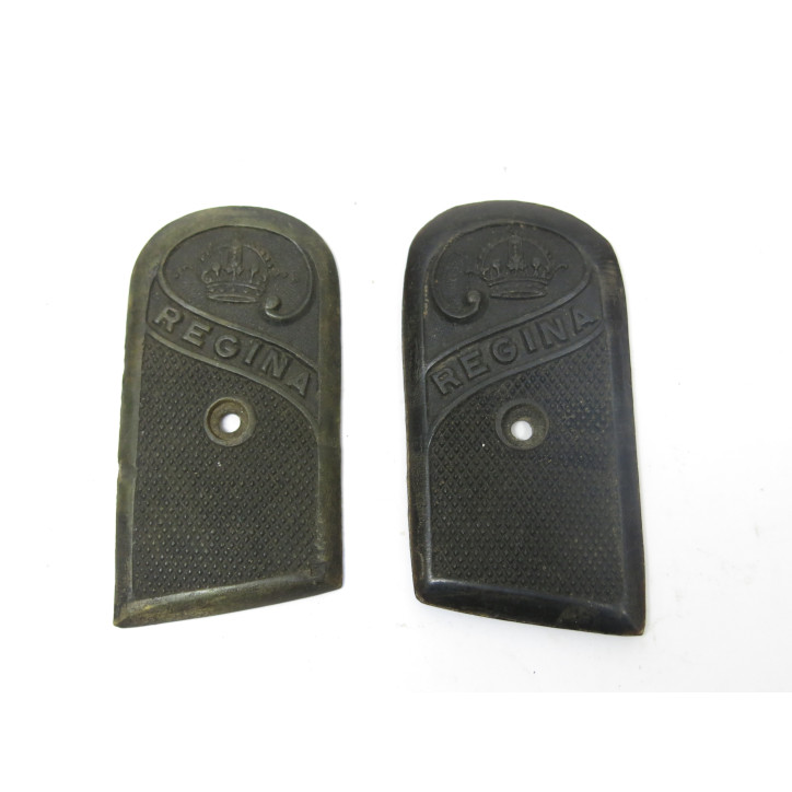 Paire de plaquettes pistolet REGINA   ref 47