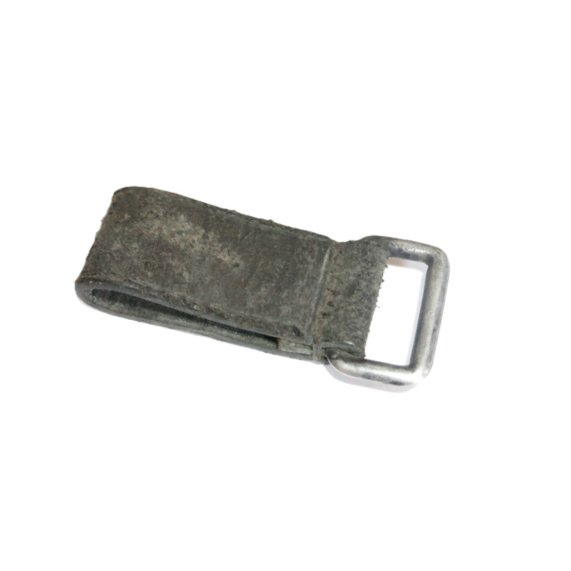 Passant de suspension cuir pour ceinturon Allemand daté 1943  ref   66     box 290