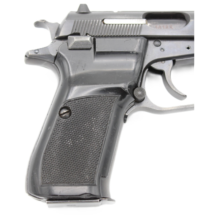 Pistolet CZ 83 Calibre 9 Browning (380 ACP) Pistolet CZ 83 Calibre 9 Browning (380 ACP)
