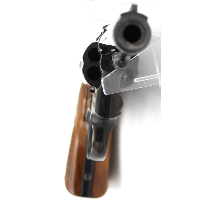 Revolver Smith & Wesson Modèle 13 canon 4 pouce en 357 Mag avec sa boîte
