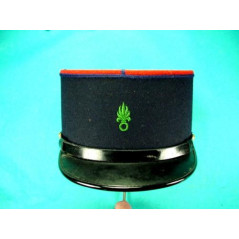 Képi de la Légion étrangère modèle 1935/46;  grenade de couleur vert creuse