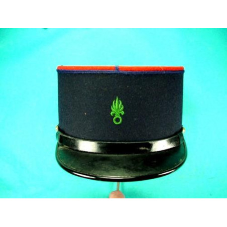 Képi de la Légion étrangère modèle 1935/46;  grenade de couleur vert creuse