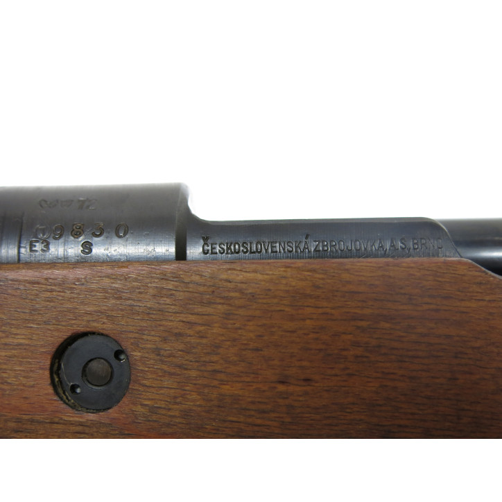 Beau fusil Mauser BRNO en calibre 8 x 57 numero 9830   categorie C