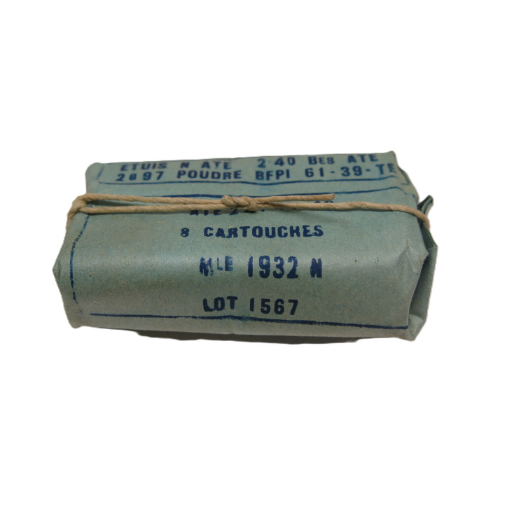 Paquet plein cartouches Lebel de  1940  ref 33     box 232    categorie C