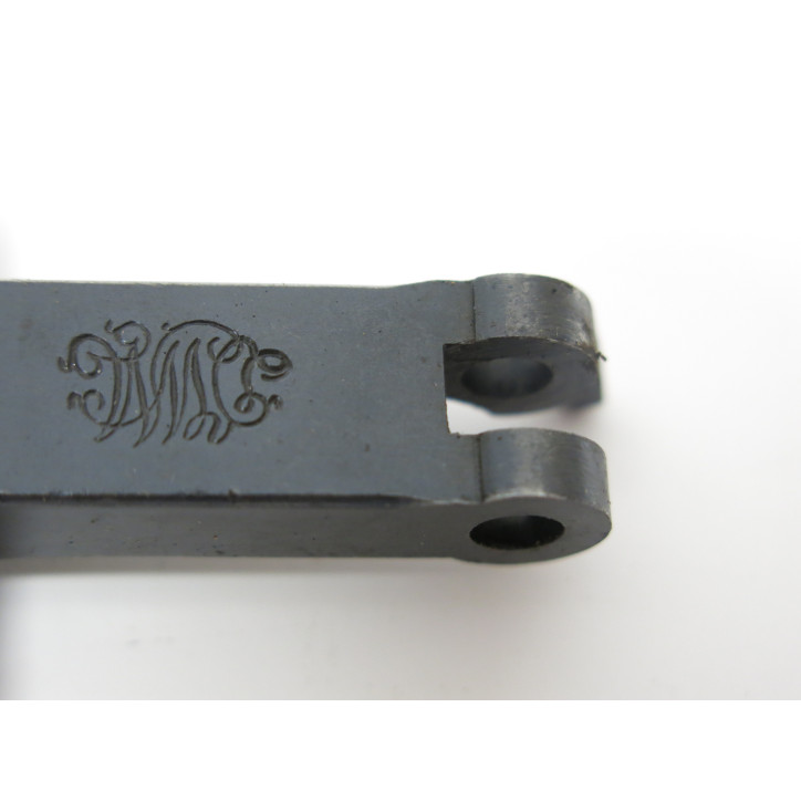 Tracteur et genouillere P08 Luger DWM                        box 348