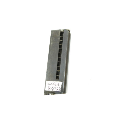 Chargeur pistolet ASTRA 300  calibre 7.65  catégorie B    box A10