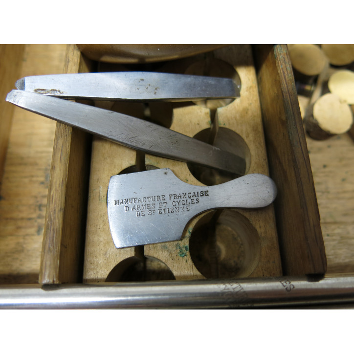 Belle boite manufacture St Etienne ref 236